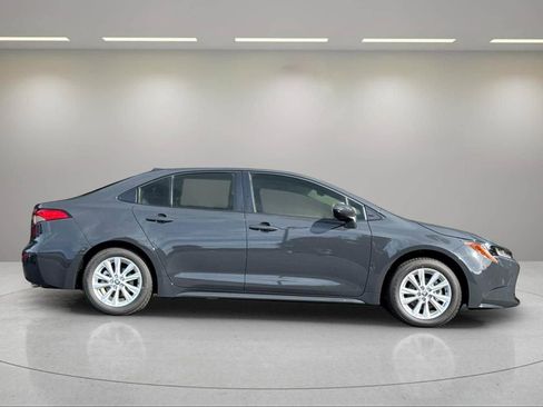 New 2026 Toyota Corolla LE FWD image 3