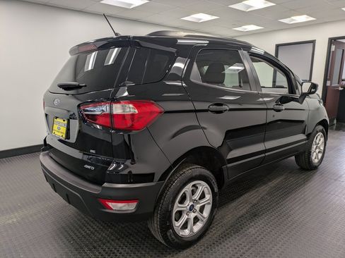 Used 2021 Ford EcoSport SE w/ SE Convenience Package image 4