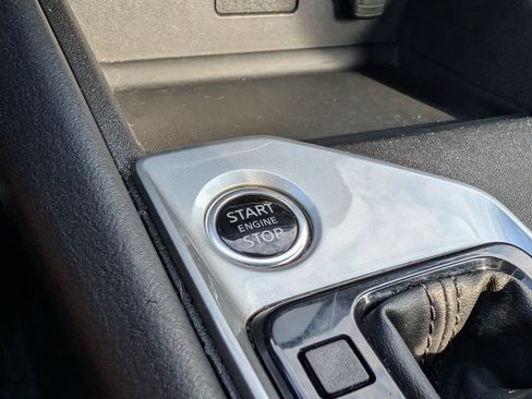 Used 2024 Nissan Altima 2.5 S FWD image 29