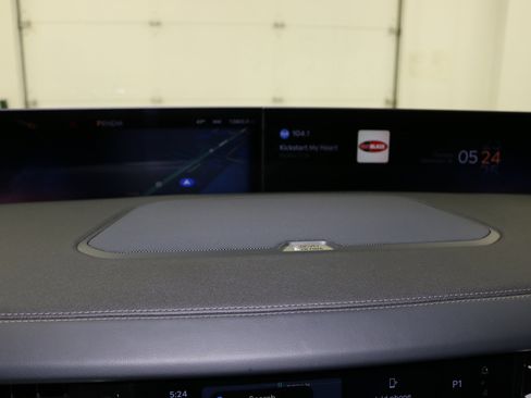 Used 2025 Lincoln Navigator Reserve w/ Jet Appearance Package image 20