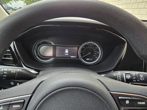 Used 2022 Kia Niro LX FWD image 38