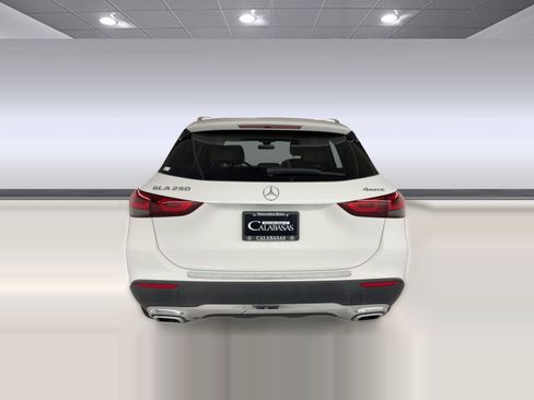 Certified 2022 Mercedes-Benz GLA 250 4MATIC image 10