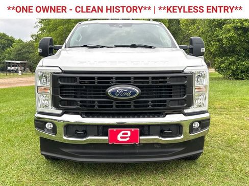 Used 2024 Ford F250 XL w/ XL Chrome Package AWD/4WD image 2