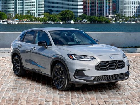 Certified 2024 Honda HR-V Sport image 3