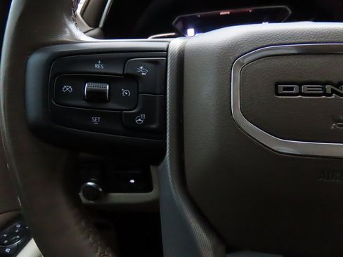 Used 2021 GMC Yukon XL Denali w/ Denali Ultimate Package image 36