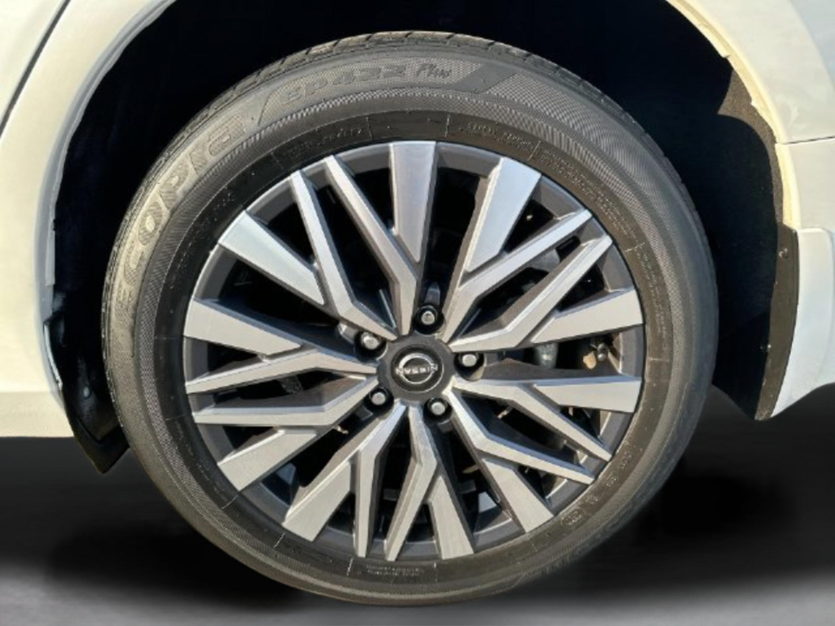 Used 2023 Nissan Altima 2.5 SV w/ SV Premium Package FWD image 31