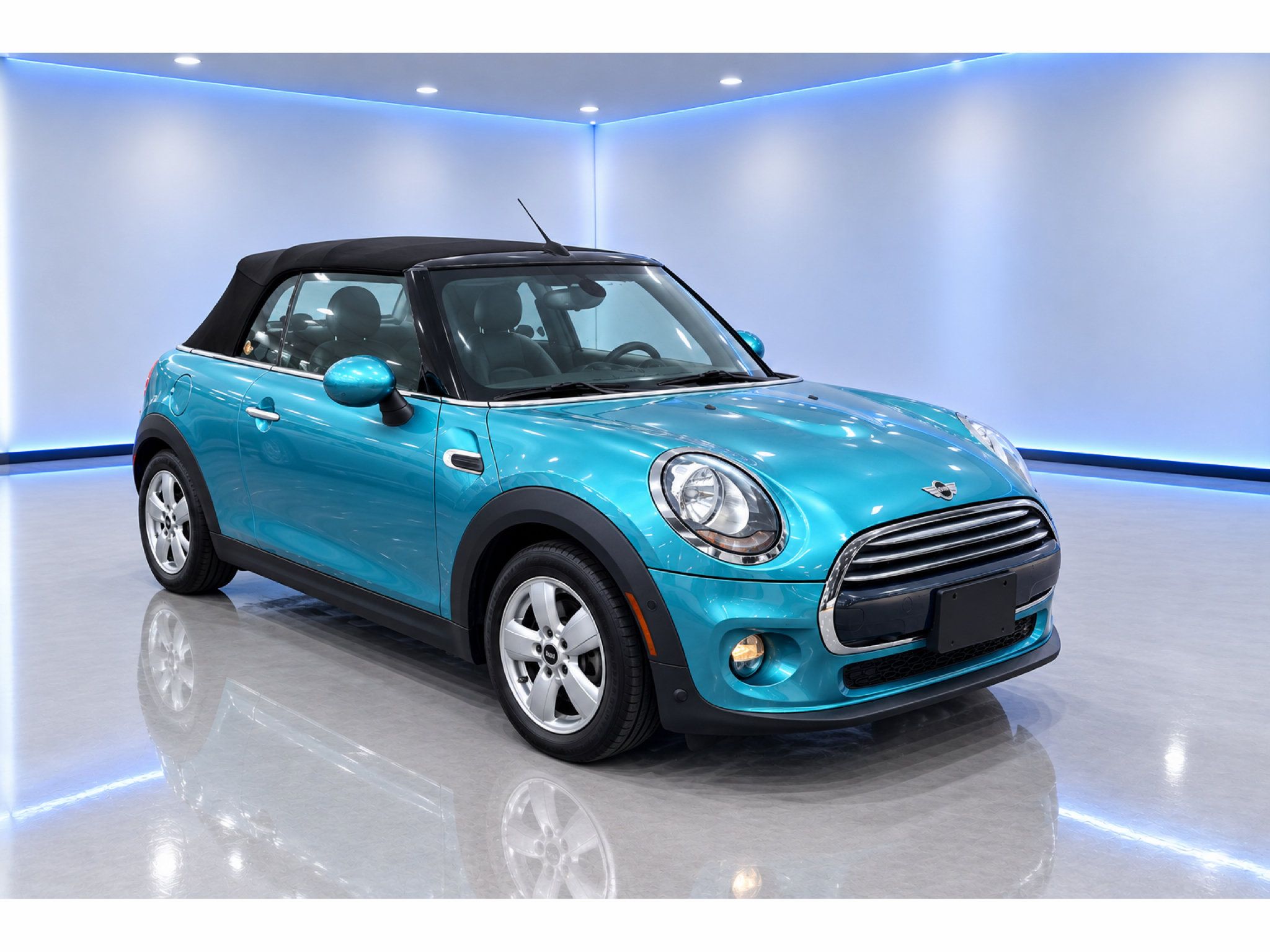 Used 2018 MINI Cooper Convertible FWD image 1
