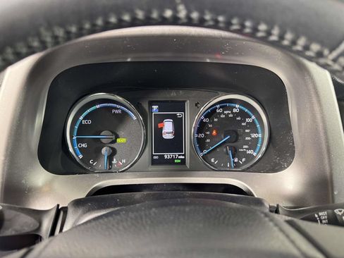 Used 2018 Toyota RAV4 Limited w/ Advanced Technology Package AWD/4WD image 3