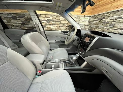 Used 2013 Subaru Forester 2.5X Premium w/ All-Weather Plus Pkg AWD/4WD image 14