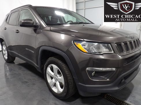 Used 2021 Jeep Compass Latitude w/ Convenience Group AWD/4WD image 1