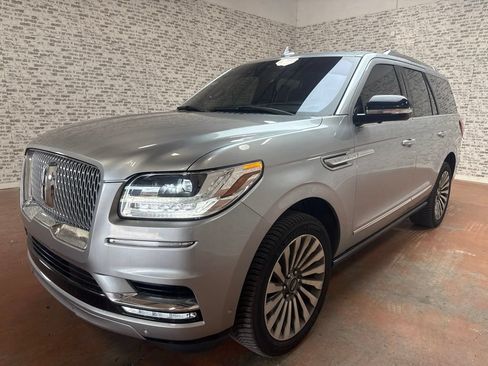 Used 2020 Lincoln Navigator Reserve w/ Luxury Package AWD/4WD image 3