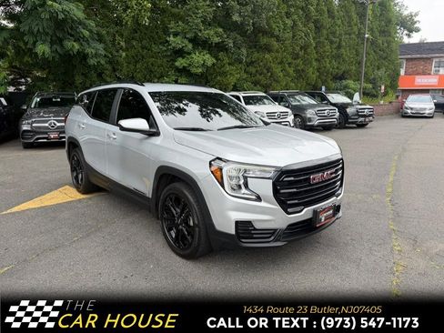 Used 2022 GMC Terrain SLE w/ Driver Convenience Package AWD/4WD image 11