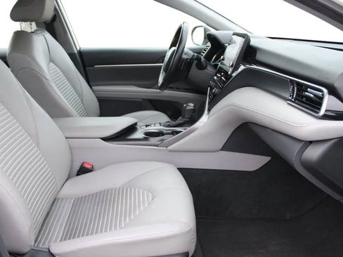 Used 2023 Toyota Camry SE w/ Audio Upgrade Package image 15