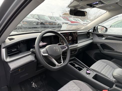 New 2026 Volkswagen Tiguan S image 9