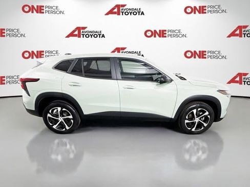 Used 2024 Chevrolet Trax RS image 8