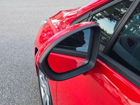 Used 2018 Chevrolet Cruze LS image 10