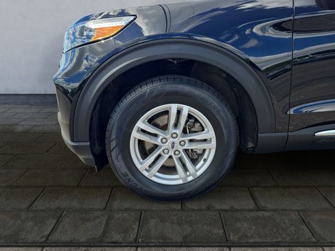 Used 2023 Ford Explorer XLT w/ Equipment Group 202A AWD/4WD image 26