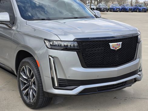 Used 2024 Cadillac Escalade Sport Platinum image 7