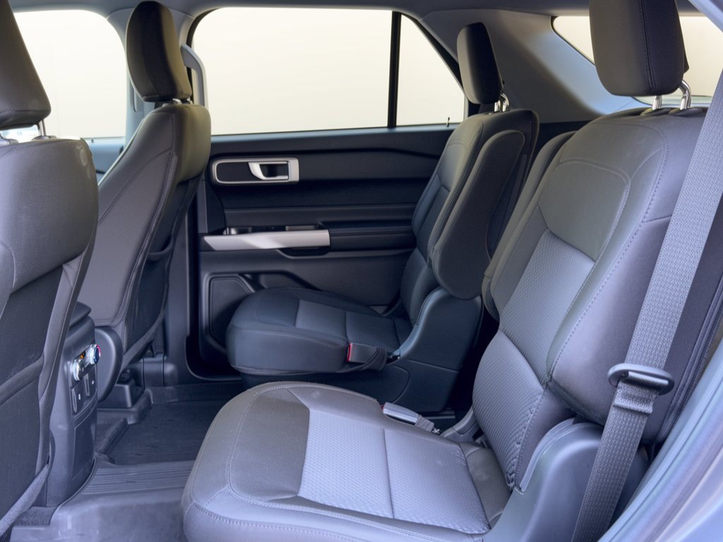 Used 2022 Ford Explorer XLT RWD image 25