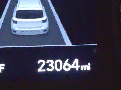 Used 2022 Hyundai Venue SEL FWD image 15