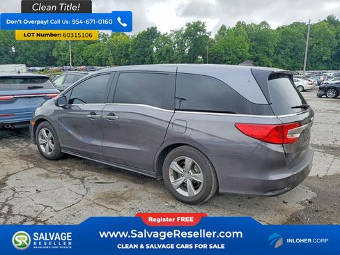 Used 2018 Honda Odyssey EX image 3