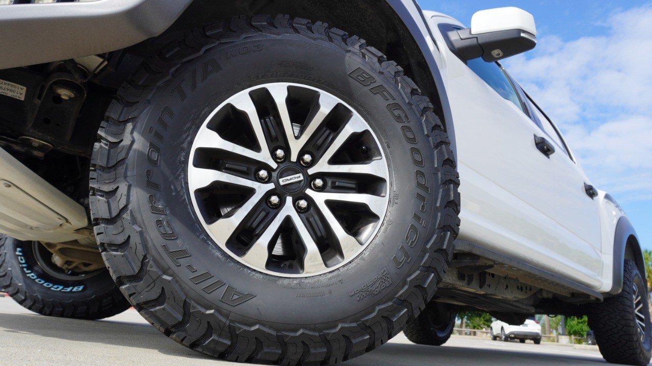 Used 2019 Ford F150 Raptor w/ Equipment Group 801A Mid AWD/4WD image 11