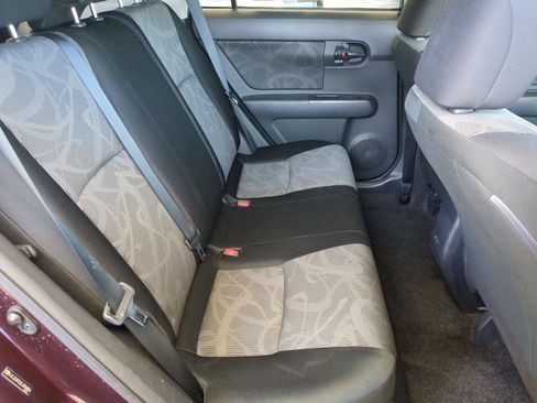 Used 2014 Scion xB FWD image 21