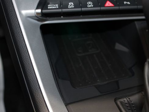 Used 2023 Audi Q3 2.0T Premium Plus w/ Premium Plus Package image 43