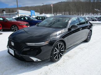 Used 2025 Honda Accord Touring video 1