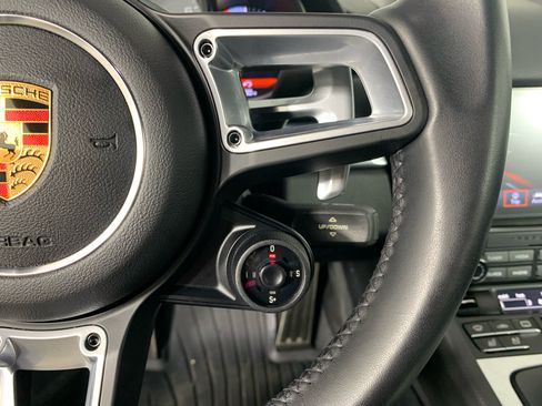 Used 2019 Porsche 718 Cayman S RWD image 19