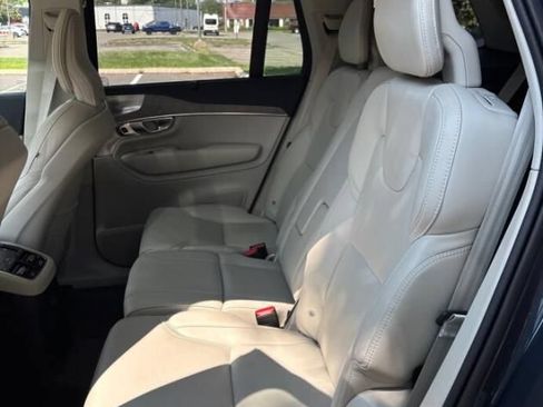 Used 2024 Volvo XC90 T8 Ultimate w/ Protection Package Premier AWD/4WD image 6