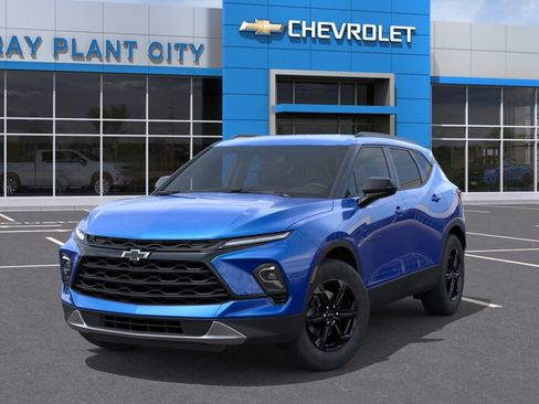 New 2026 Chevrolet Blazer LT w/ Convenience Package FWD image 6