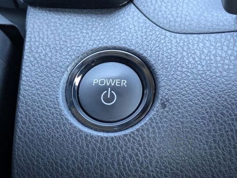 Used 2025 Toyota Camry LE image 27