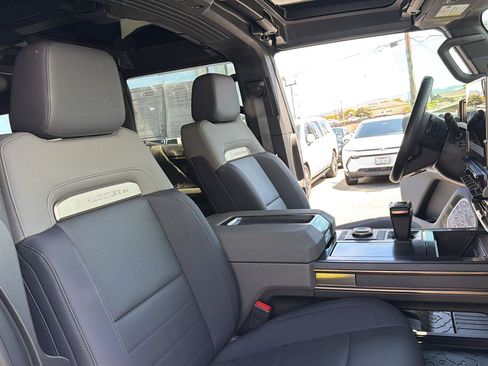 Used 2025 GMC Hummer EV 3X AWD/4WD image 10