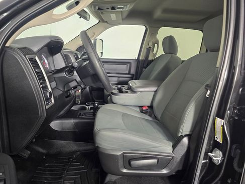 Used 2018 RAM 3500 Tradesman w/ Chrome Appearance Group image 20