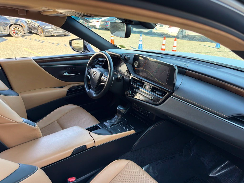Used 2022 Lexus ES 250 w/ Premium Package AWD/4WD image 14