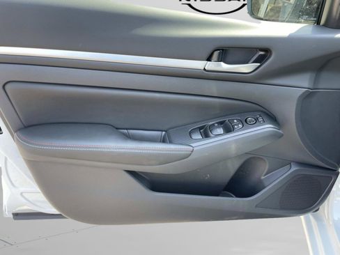New 2026 Nissan Altima 2.5 SR FWD image 24