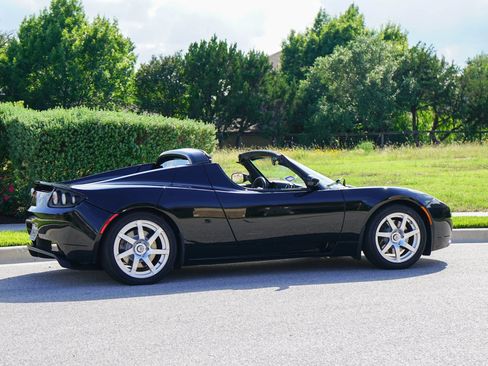 Used 2010 Tesla Roadster RWD image 10