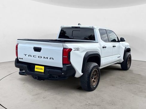 Used 2024 Toyota Tacoma TRD Off-Road w/ TRD Off Road Upgrade Package AWD/4WD image 5