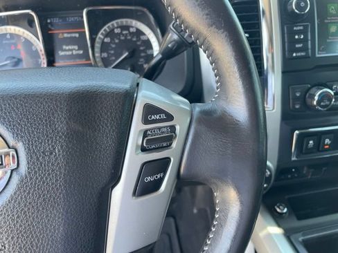 Used 2019 Nissan Titan PRO-4X w/ Pro-4x Convenience Package AWD/4WD image 17
