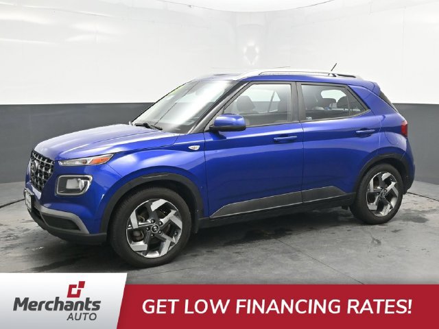 Used 2023 Hyundai Venue SEL FWD image 3