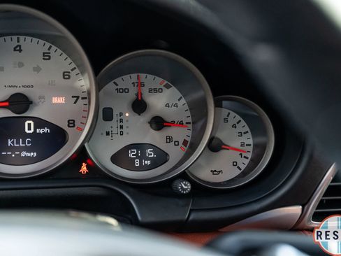 Used 2010 Porsche 911 Carrera S RWD image 16