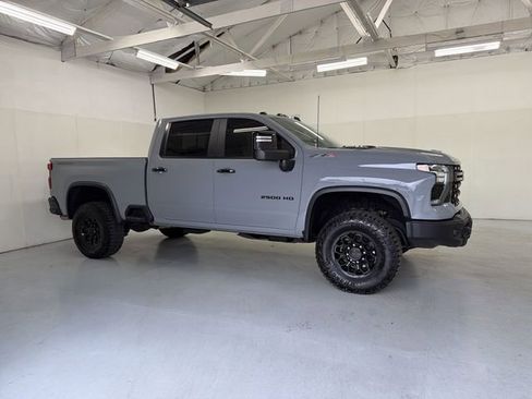 Certified 2024 Chevrolet Silverado 2500 ZR2 w/ ZR2 Bison Edition image 12