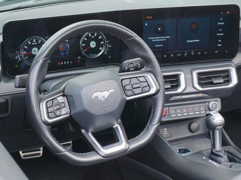 Used 2025 Ford Mustang Premium RWD image 33