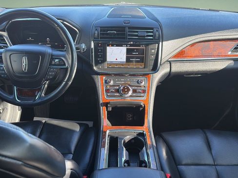 Used 2017 Lincoln Continental Select w/ Climate Package AWD/4WD image 14