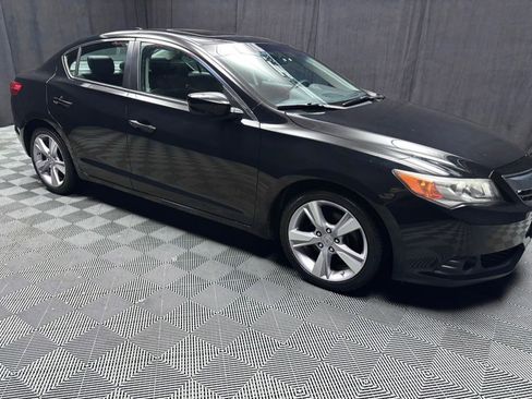 Used 2013 Acura ILX 4dr Sdn 2.4L Premium Pkg image 15