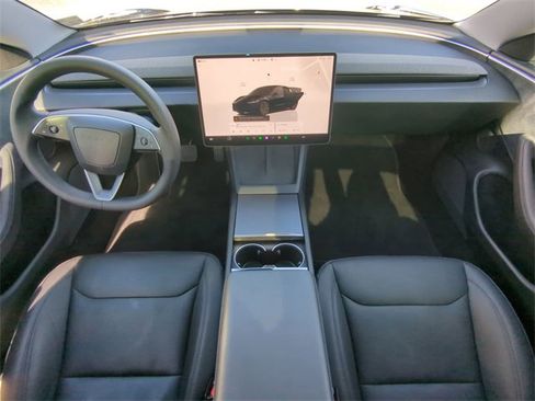 Used 2025 Tesla Model 3 Long Range image 15