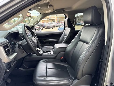 Used 2024 Ford Expedition XLT AWD/4WD image 27
