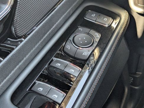 New 2025 Lincoln Aviator 2WD w/ Equipment Group 101A image 29