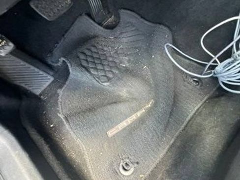 Used 2021 Toyota Camry SE FWD image 16